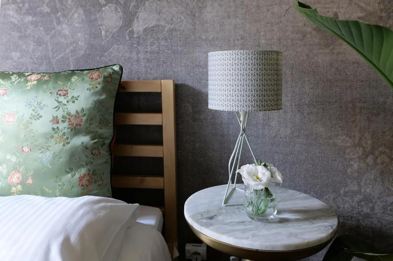 Bed & Breakfast Bed and Breakfast House Of Frames Milano Italia