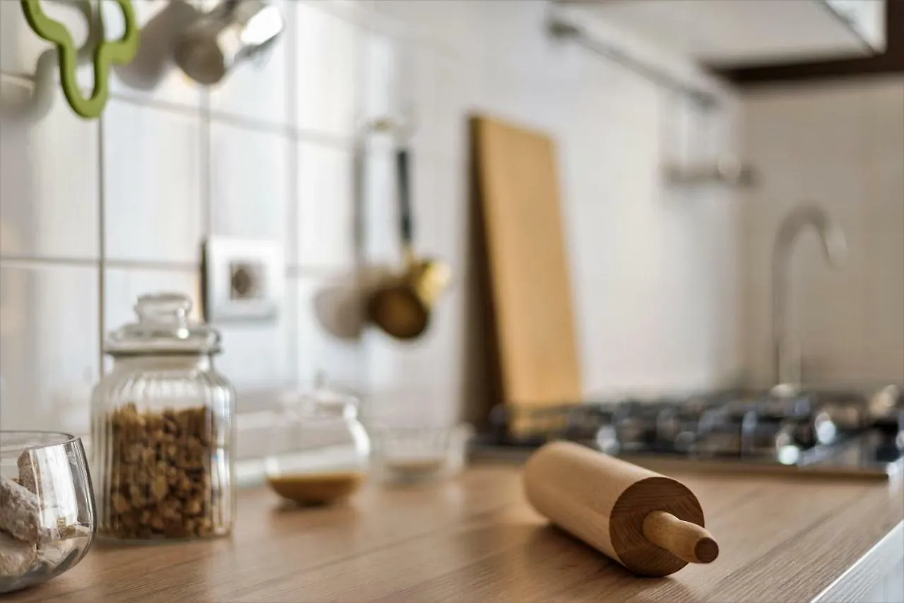 House Of Frames Bed and Breakfast Milano 0*,  Italien